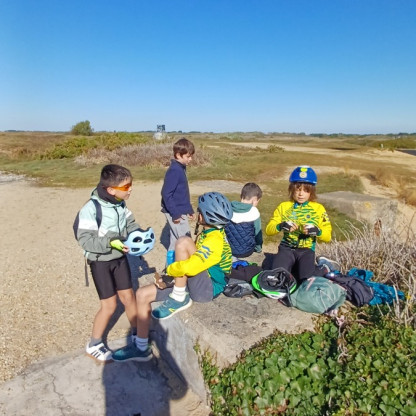Séance à la journée avec pique nique à la tour du Bégo